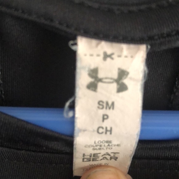 Under Armor- Long Sleeved- open razor back- Sz S - Picture 3 of 6